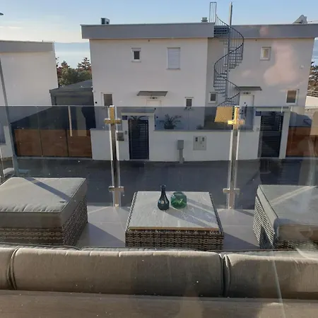 Sara With Pool * Crikvenica