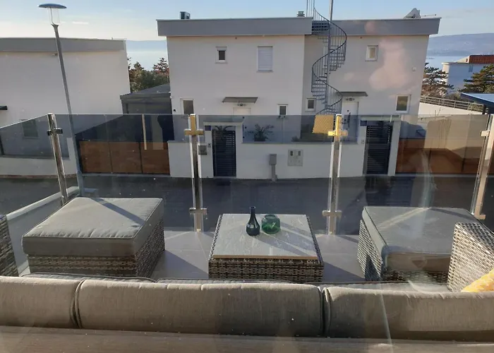 Sara With Pool * Crikvenica